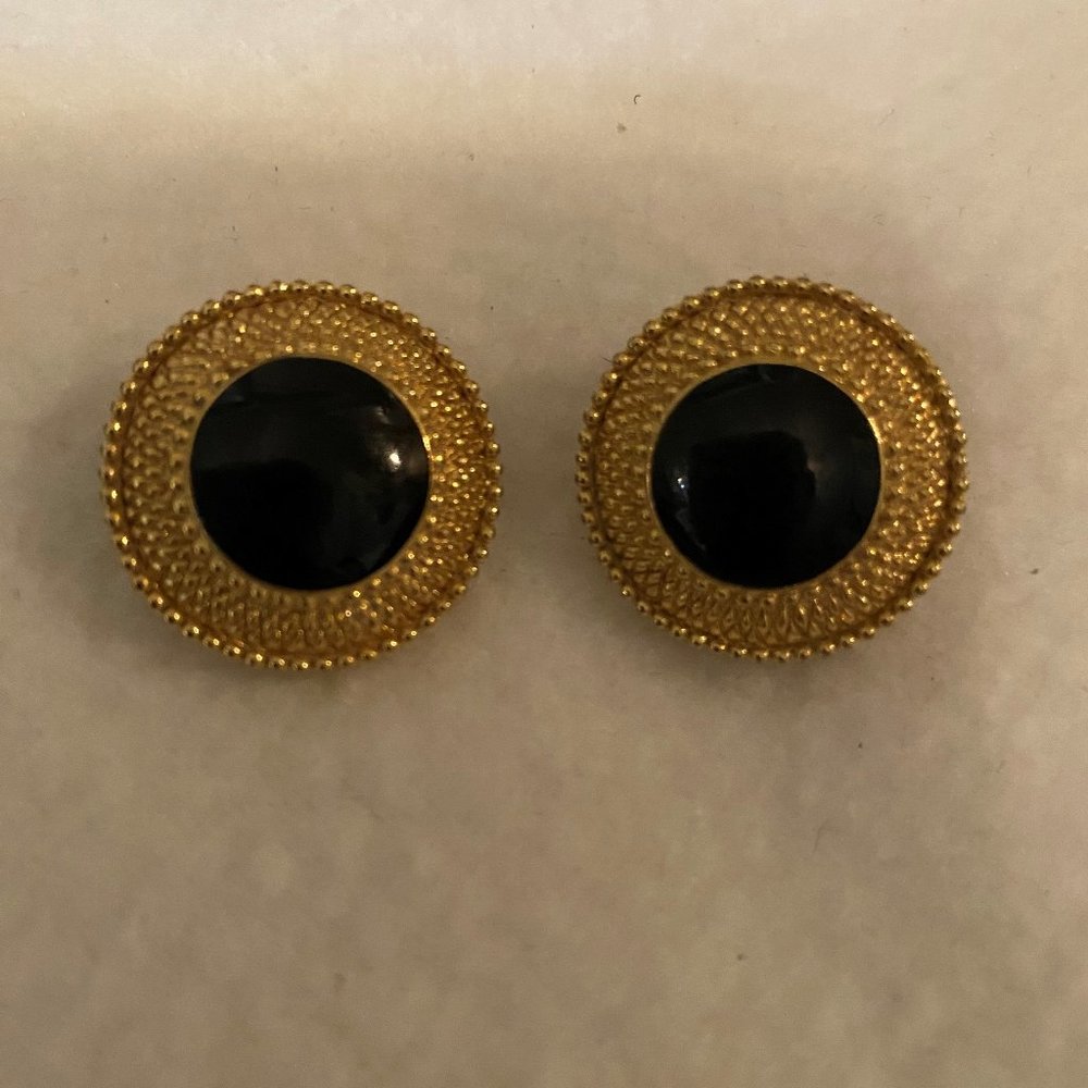 ST JOHN BLACK AND GOLD CLIP ON EARRINGS